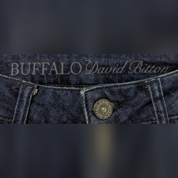 Jeans for Women - Picture 3 of 5